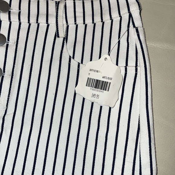 NWT Altar’d state shorts - Picture 4 of 6